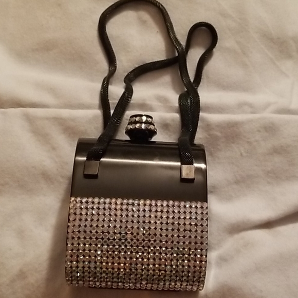 Little clutch - Picture 1 of 5